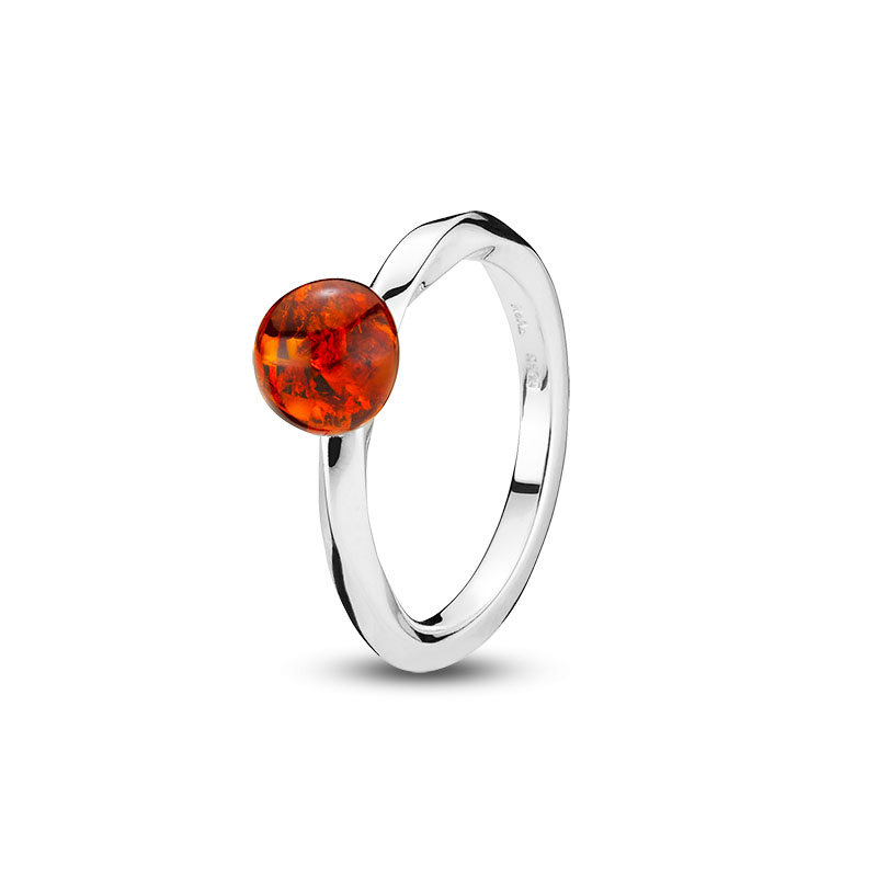 Balance Twist ring by Bukkehave in cognac amber
